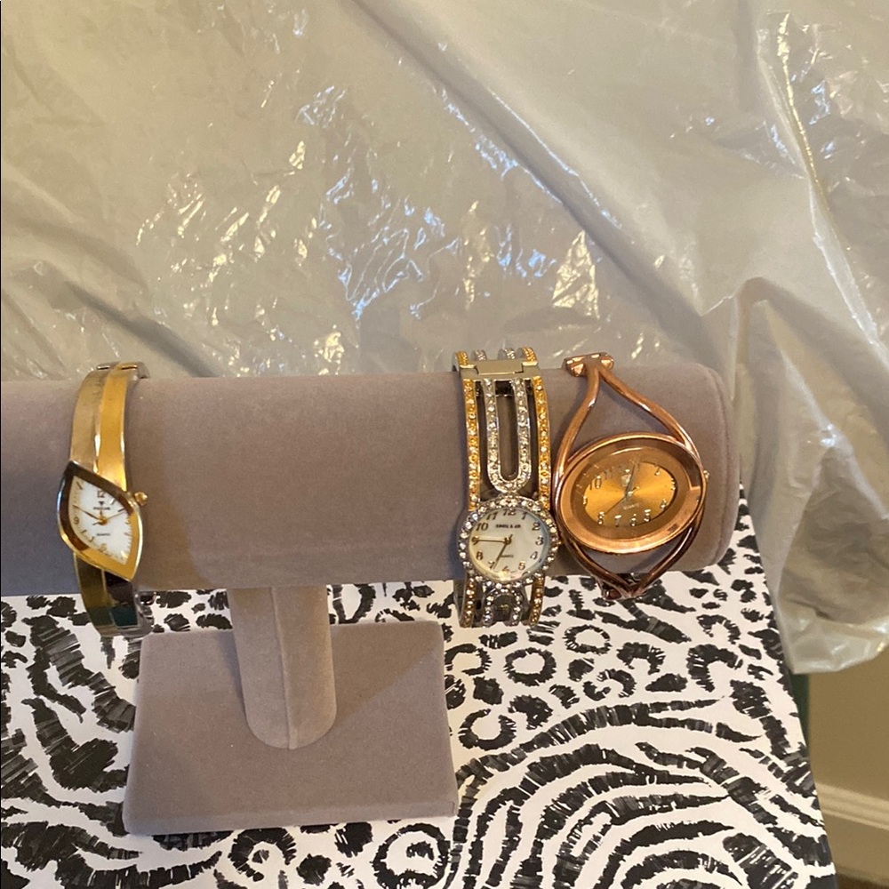 Elegant Women's Watch Set - Gold and Bronze